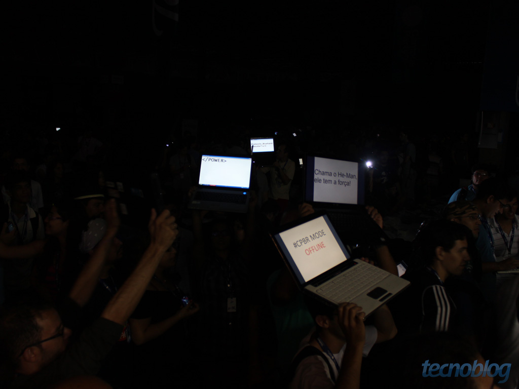 Apagão: Campus Party fica sem energia elétrica