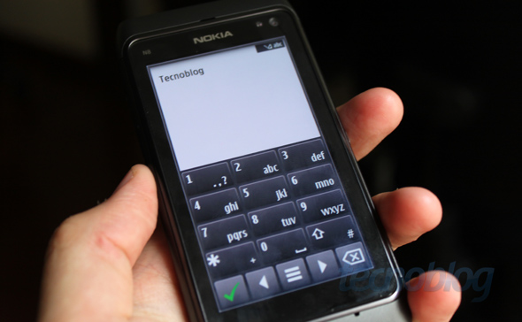 Nokia N8 rodando Symbian^3