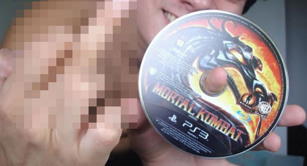Brasileiro que jogou Mortal Kombat antes da hora é encontrado e detido