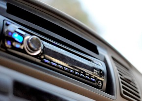 Ford desiste de incluir CD player em novos carros