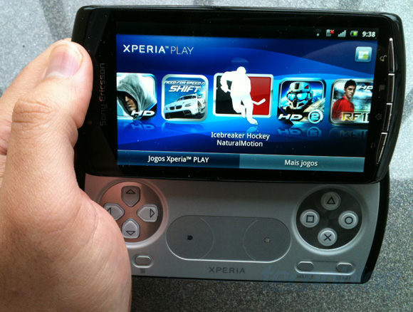 Sony Ericsson Xperia Play é um celular para quem quer jogar