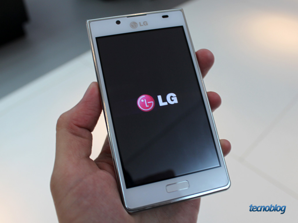 LG apresenta Optimus L7 com design diferenciado e Android 4