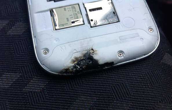 Dono do Galaxy S III que explodiu na Irlanda admite que inventou tudo