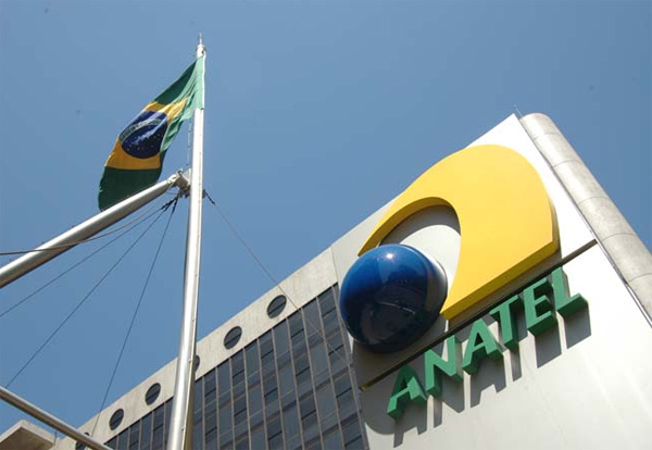 Com novo regulamento da Anatel, operadoras poderão trocar multas por investimentos