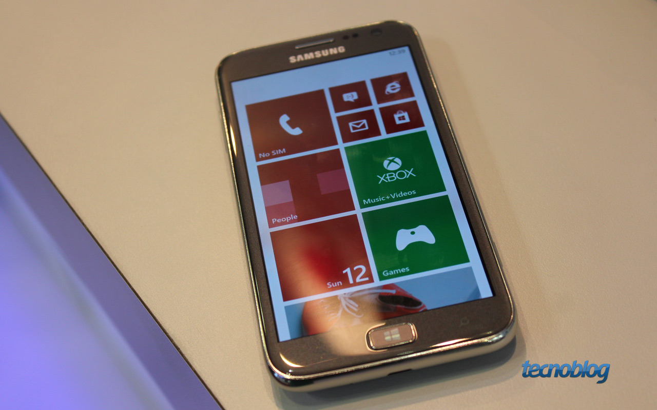 Mexemos no Samsung Ativ S com Windows Phone 8