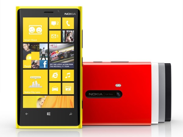 Para fins de comparação, o clássico Lumia 920 (imagem: divulgação/Nokia)