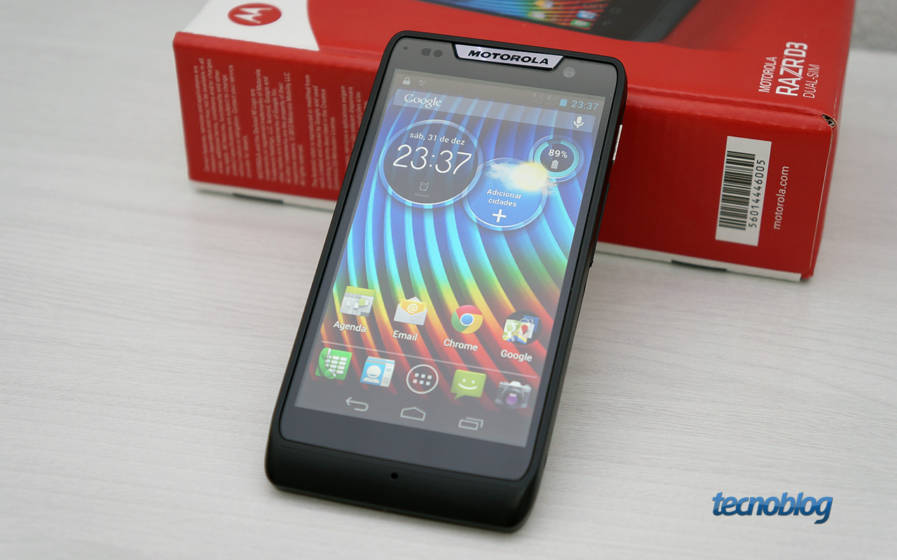 Motorola RAZR D3 é um smartphone intermediário com bom desempenho