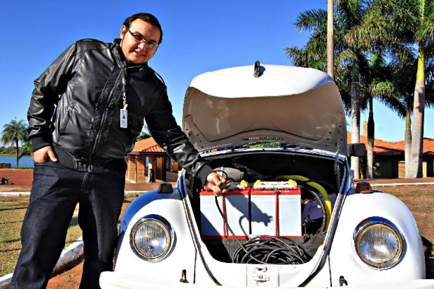 Engenheiro paraguaio cria Fusca elétrico com tecnologia de baixo custo