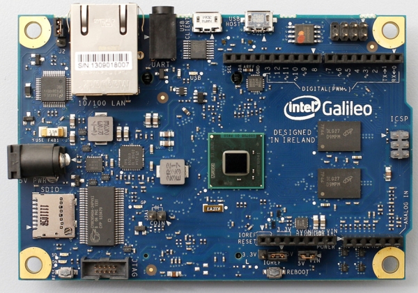 Intel apresenta o Galileo, a sua versão do Arduino com o minúsculo chip Quark