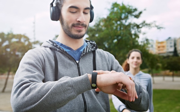 SmartBand é o wearable da Sony para usar na academia