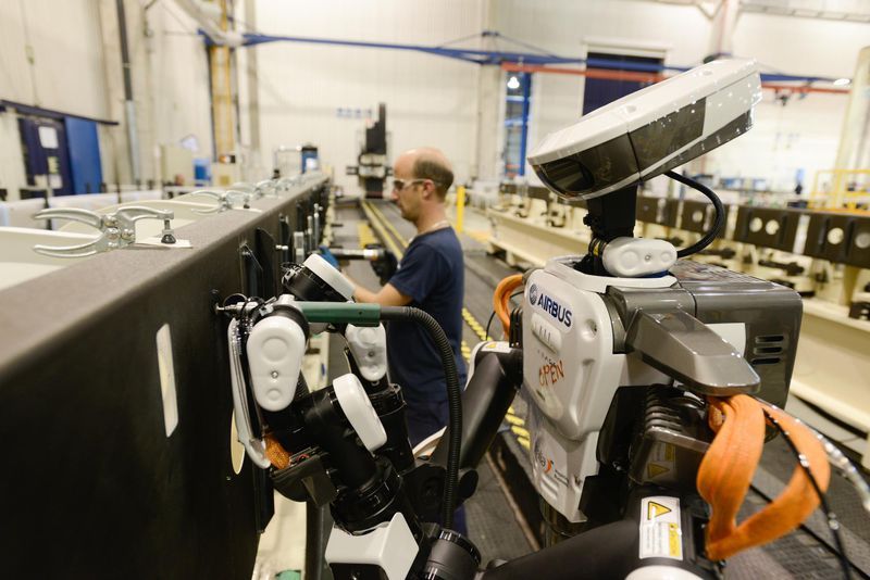 Airbus testa robôs humanoides em sua fábrica na Espanha