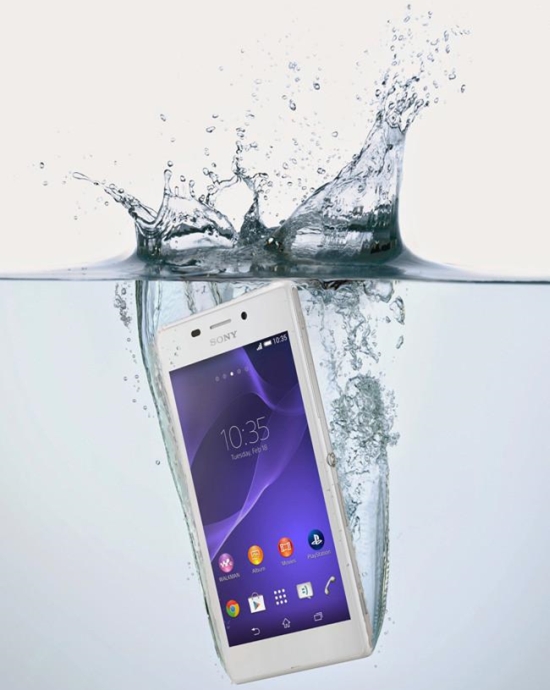 Sony anuncia versão resistente à água do Xperia M2
