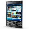 BlackBerry Passport é um smartphone com tela quadrada e teclado físico