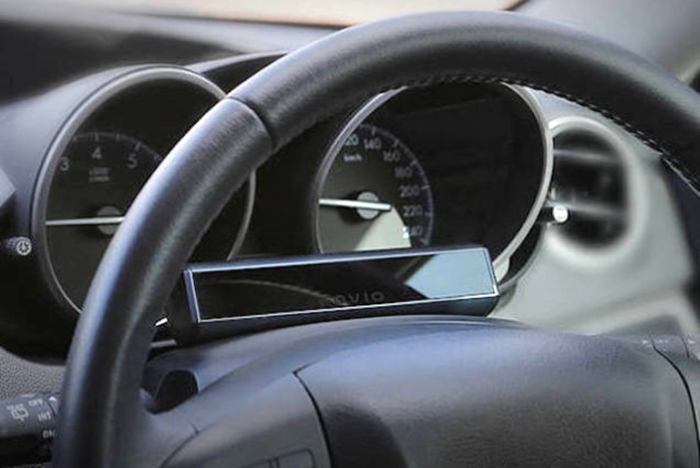 Jaguar mostra câmera que monitora motorista para evitar distrações