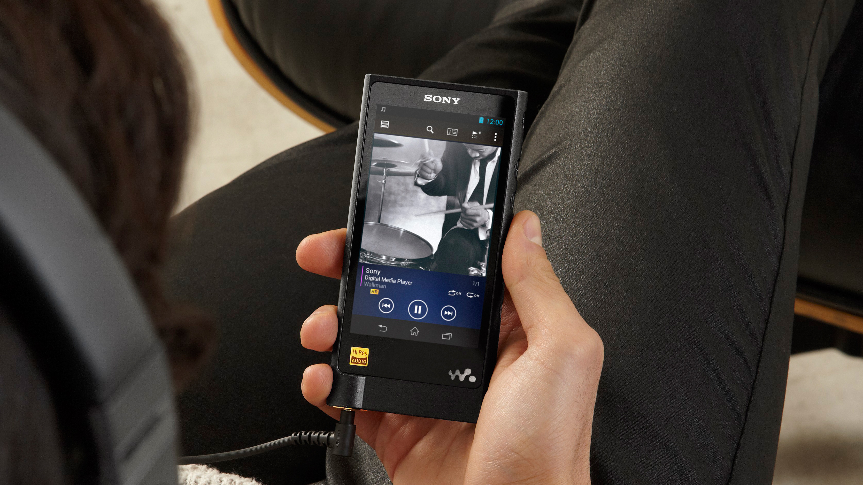 Sony anuncia novo player Walkman com som de alta definição por US