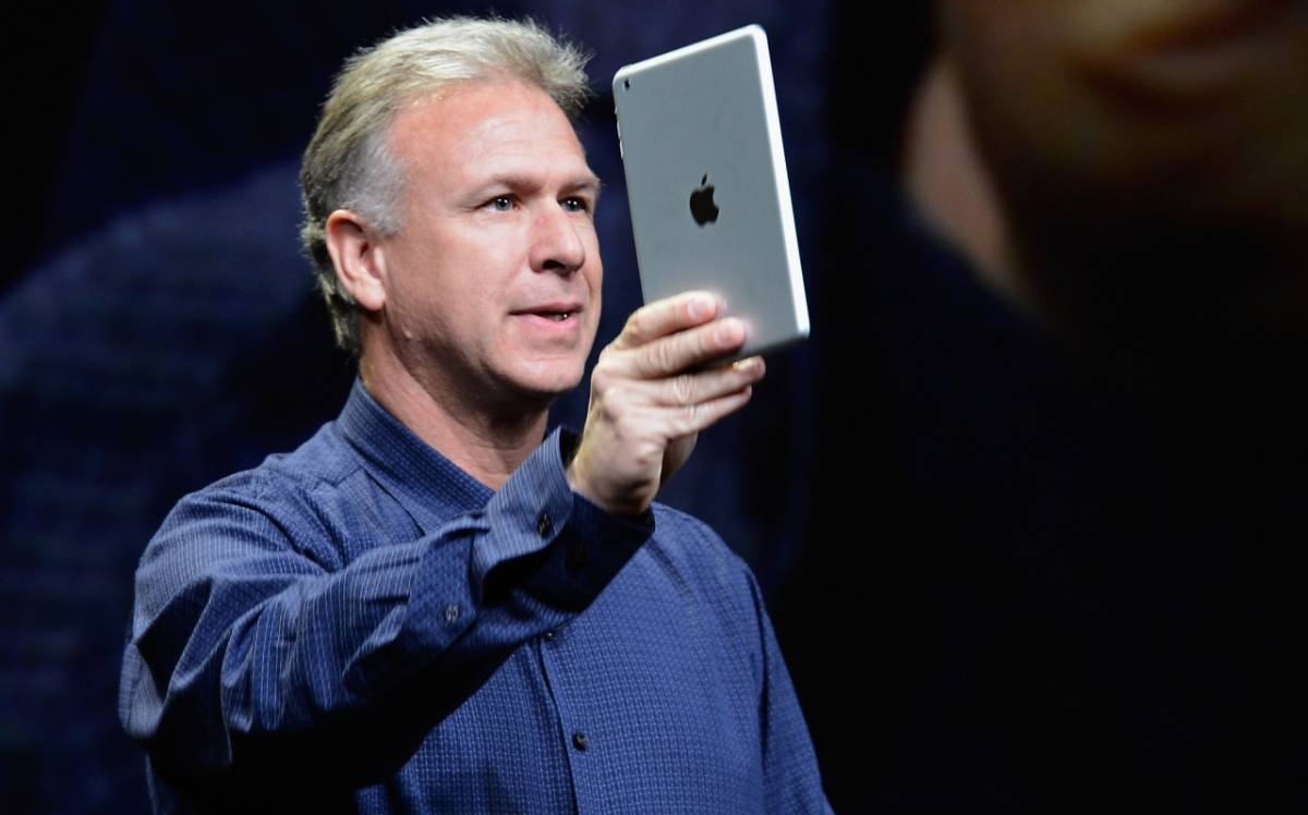 Apple troca chefe global de marketing e Phil Schiller vira consultor