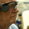 Olho biônico está ajudando idoso britânico a recuperar a visão