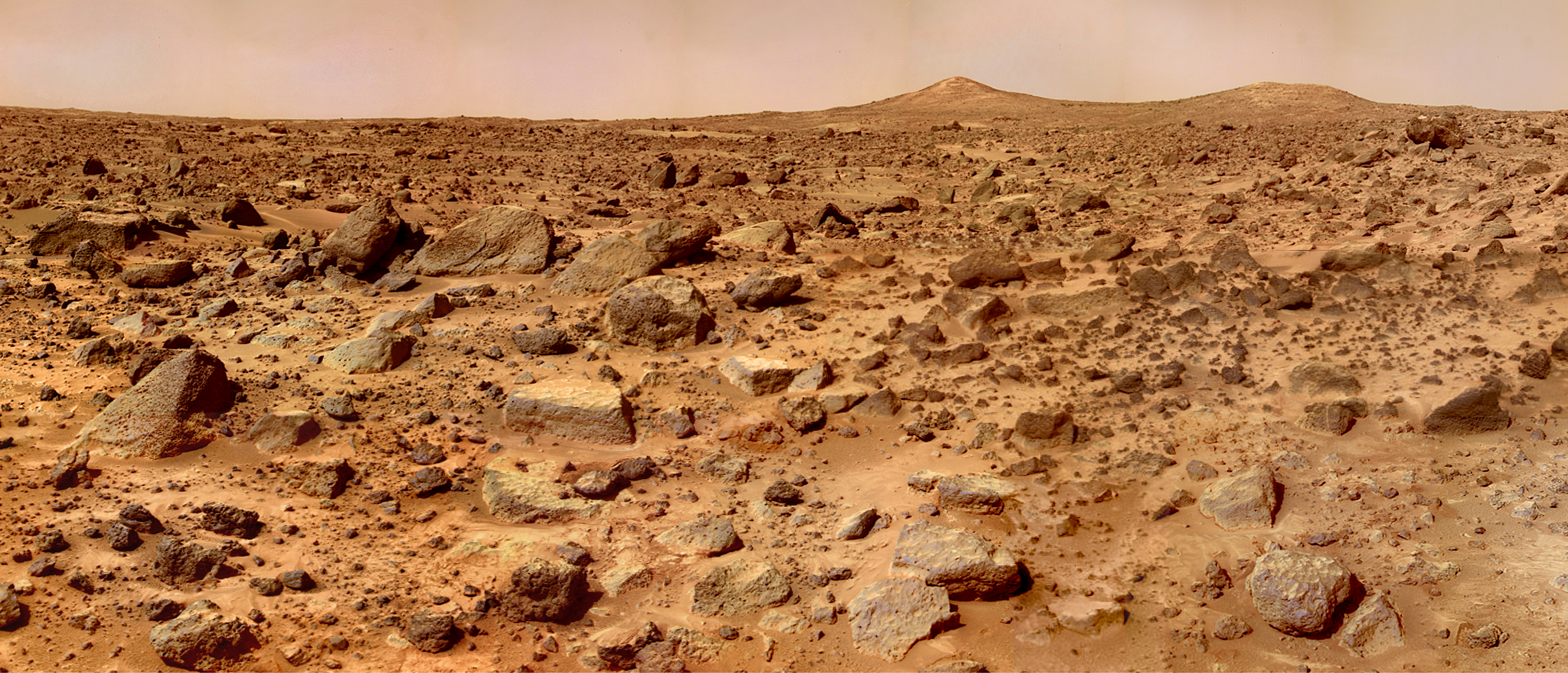 NASA descobre evidências de água líquida em Marte