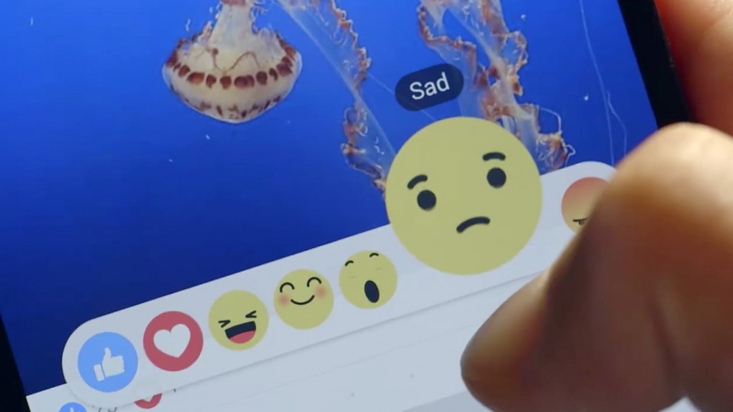 Além do “curtir”: Facebook cria botão para expressar outras emoções