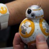 Esta pulseira deixa você controlar o BB-8 usando apenas a força