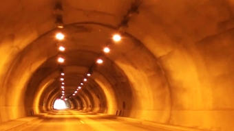 Sensor de câmera da Sony para carros não é ofuscado pela luz no fim do túnel