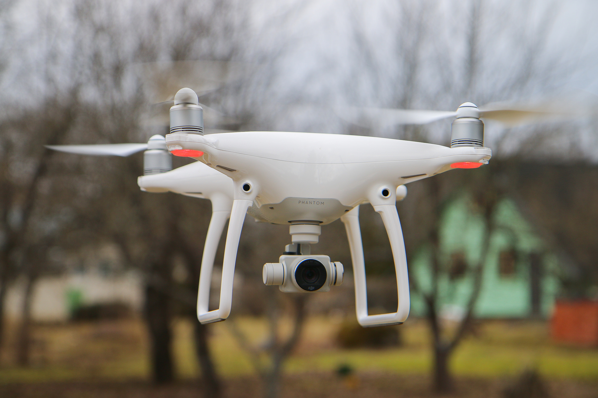 EUA alertam sobre drones espiões e chinesa DJI pode ser afetada