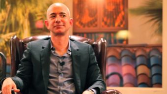 Jeff Bezos deixa cargo de CEO da Amazon e anuncia transição