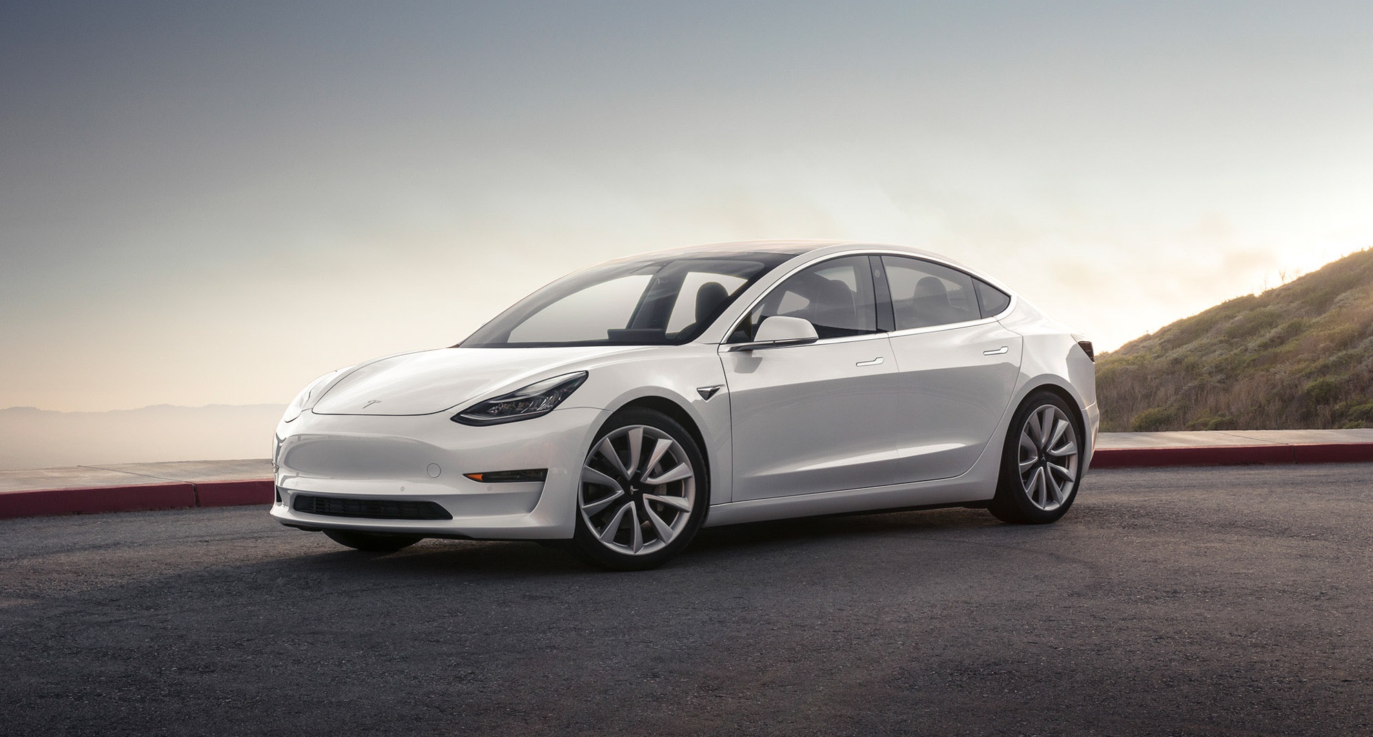 Tesla Model 3 chega ao Brasil em assinatura a partir de R$ 16 mil mensais