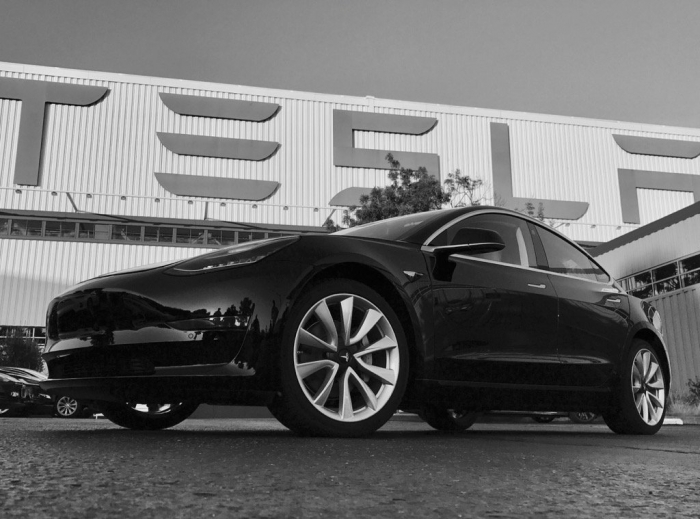 Jogos da Steam chegam aos carros elétricos da Tesla – Tecnoblog
