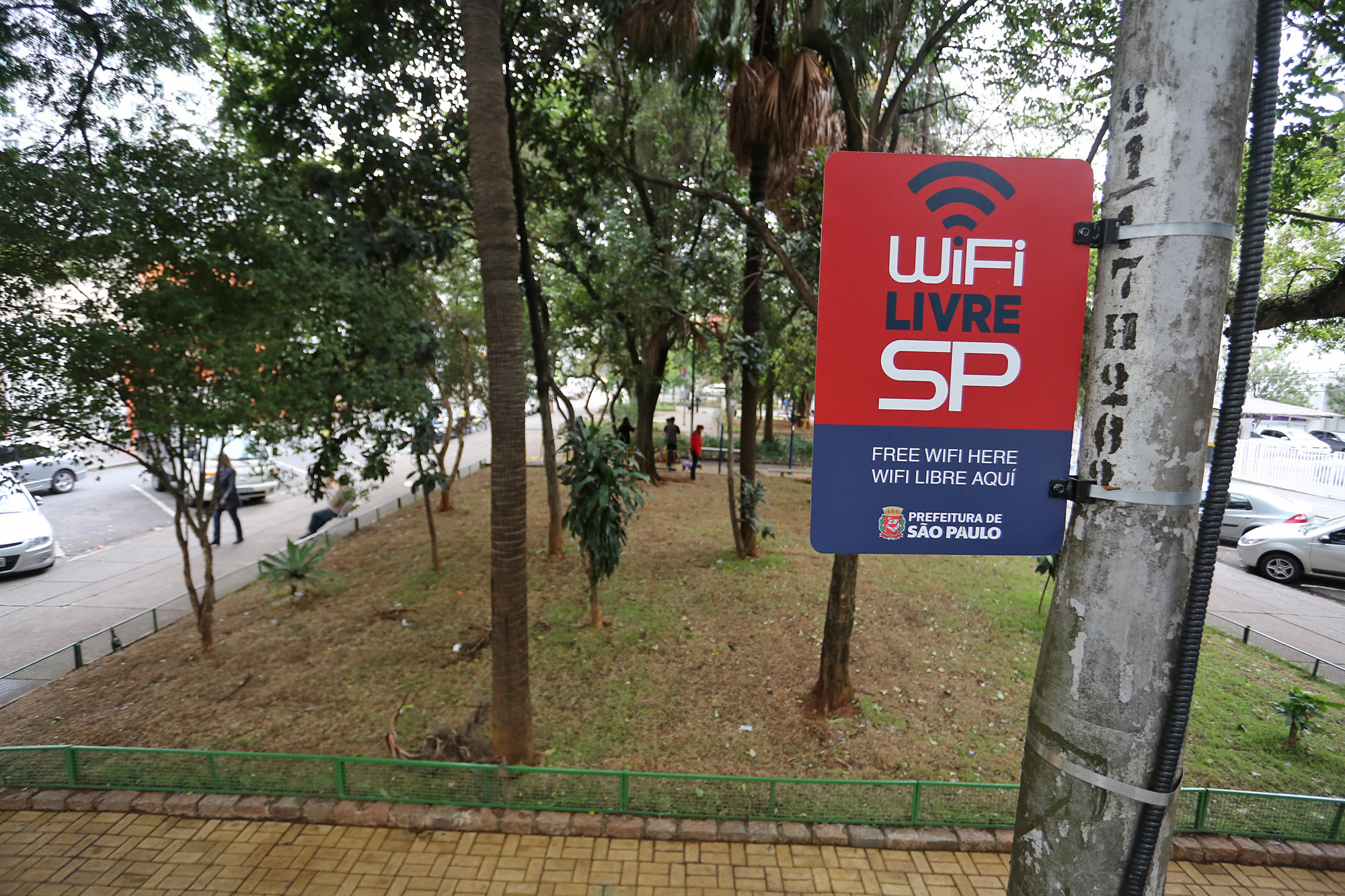 Prefeitura de SP abre consulta pública para expandir rede de Wi-Fi grátis