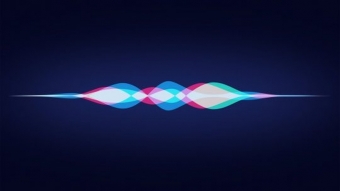 Apple é processada por deixar humanos ouvirem gravações da Siri
