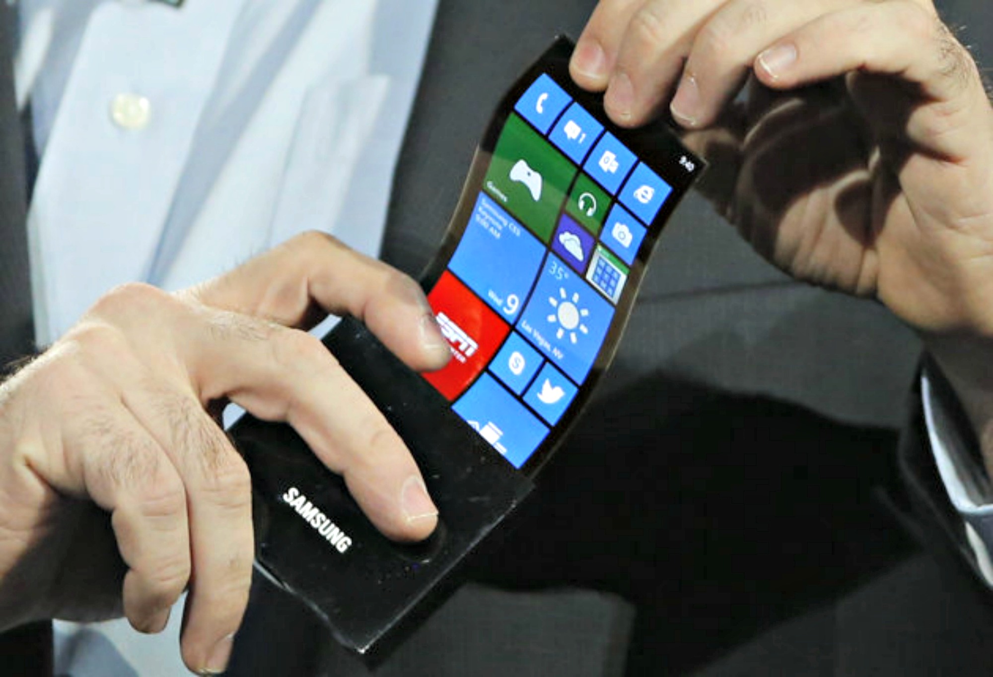Samsung quer lançar Galaxy Note dobrável em 2018
