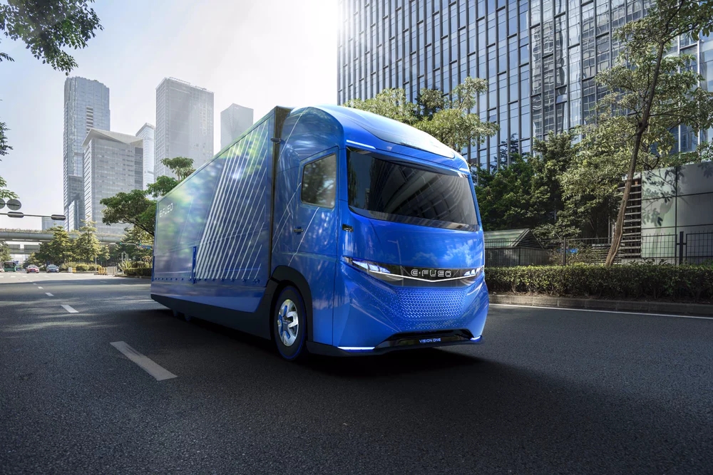 Daimler apresenta caminhão elétrico com autonomia de 350 quilômetros