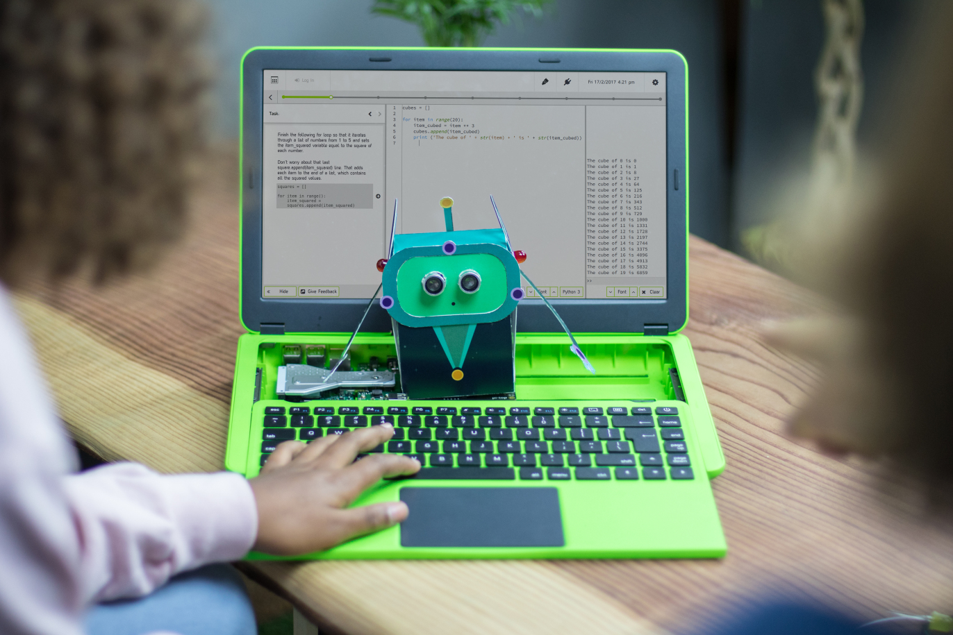 Pi-Top é um laptop fácil de montar para aprender programação