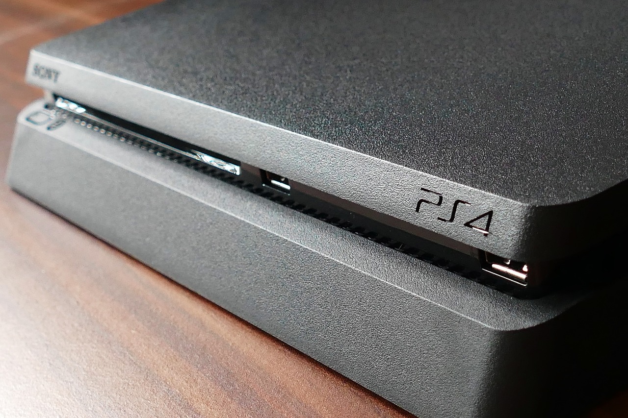 PlayStation 4 vendeu quase 100 milhões de unidades