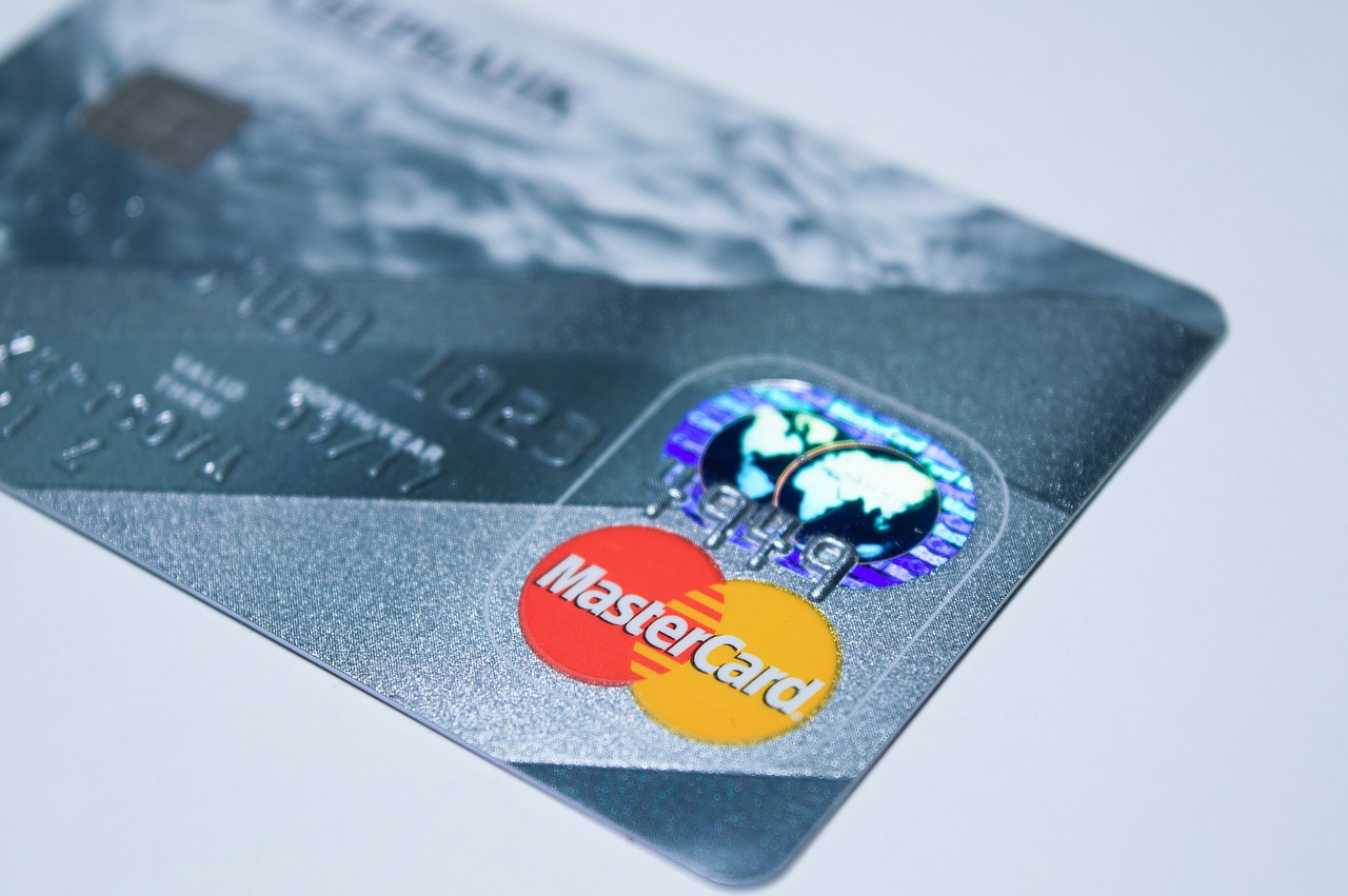 Credicard Zero é um cartão sem anuidade para concorrer com o Nubank