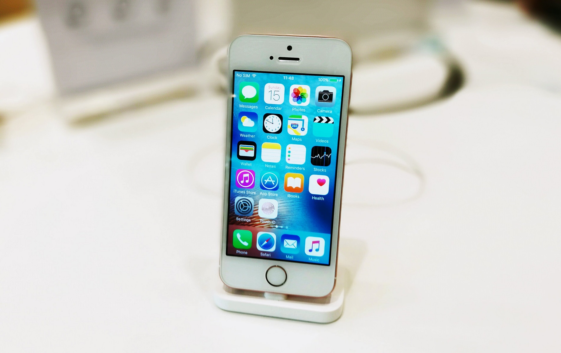 Apple pode apresentar sucessor do iPhone SE em 2020