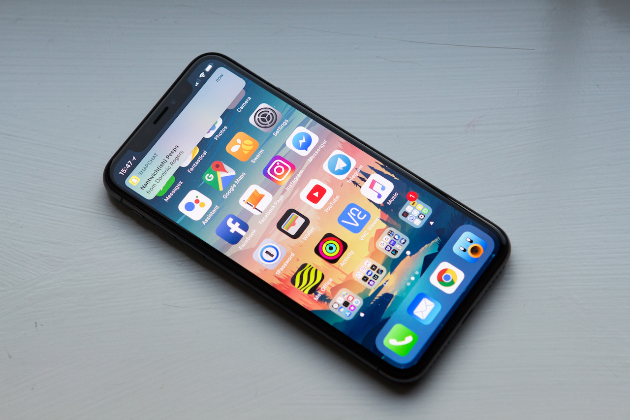 Apple muda iOS na China para derrubar proibição da venda do iPhone