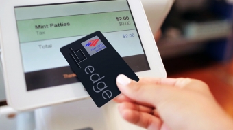 Um “supercartão” promete substituir seus cartões de crédito e débito