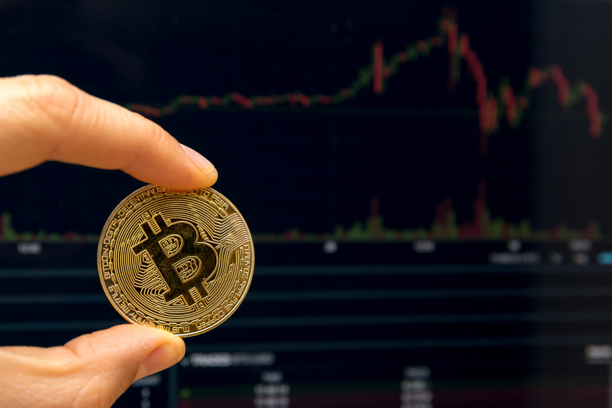 Bitcoin cai após aviso dos EUA sobre casas de câmbio sem regulamentação