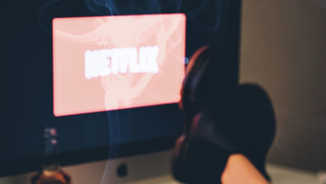 Como usar códigos na Netflix para desbloquear categorias ocultas