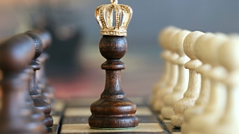 IA do Google aprende sozinha a jogar xadrez e vence campeão mundial