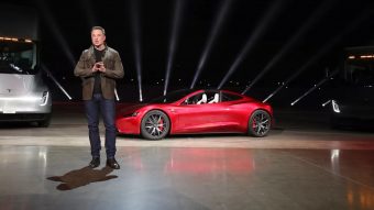 Elon Musk será pago cada vez que o valor da Tesla aumentar em US$ 50 bilhões