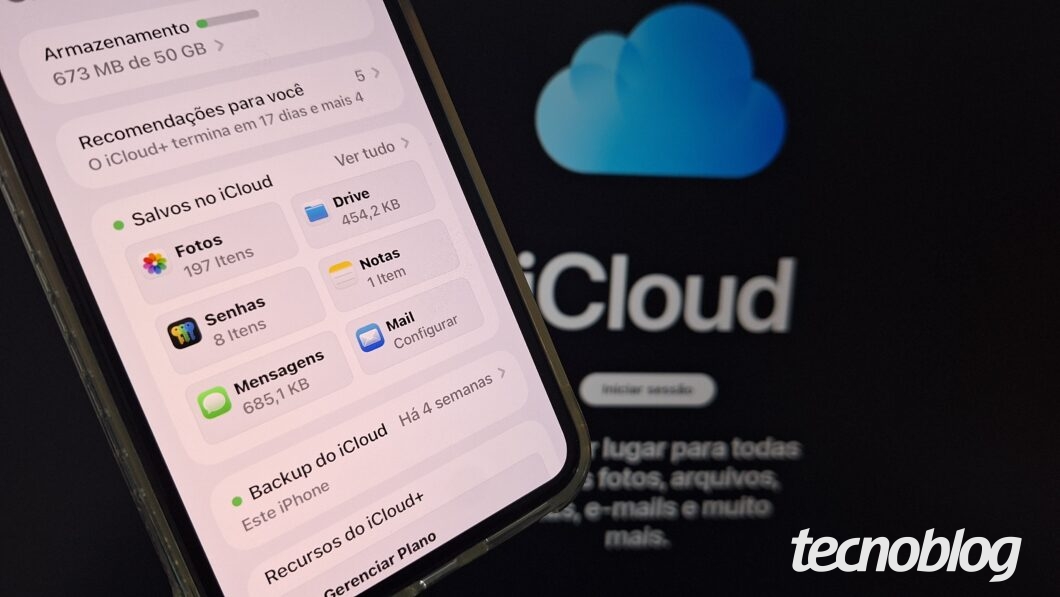 Tela do iPhone mostrando o gerenciamento do armazenamento do iCloud, com “Fotos”, “Drive”, “Mensagens”, “Notas” e “Mail”