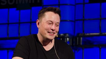 Elon Musk vai doar US$ 100 mi para tecnologia de captura de carbono