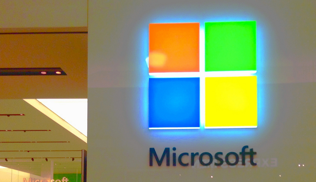 Microsoft muda chefia do Windows em reorganização com foco em IA