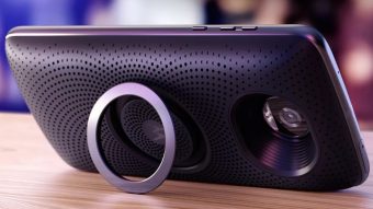 Motorola lança módulo de alto-falante estéreo para linha Moto Z por R$ 399