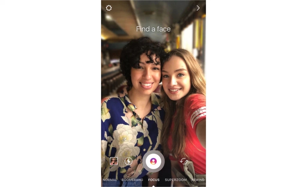 Instagram Stories libera função para acrescentar GIF nas imagens; veja como  fazer