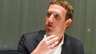 Mark Zuckerberg é pressionado a deixar conselho administrativo do Facebook