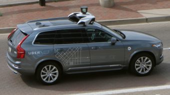 Uber volta a testar carros autônomos com humanos no controle